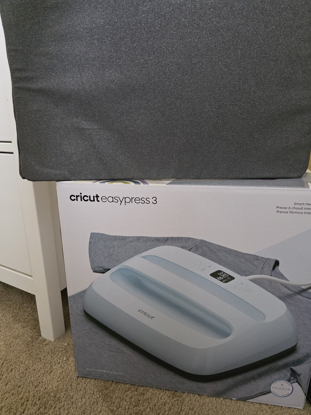Cricut EasyPress 3 Heat Press - White and Light Blue Accents